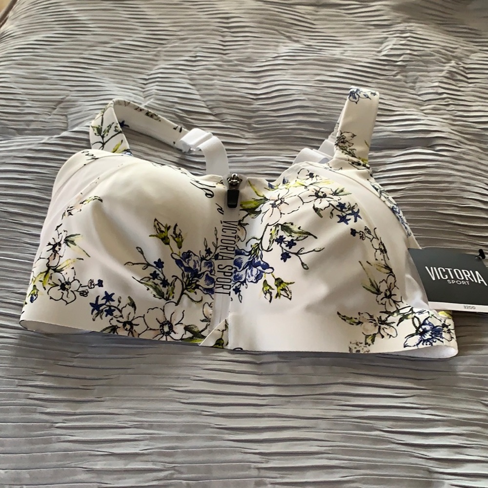 Victoria’s Secret Sports Bra